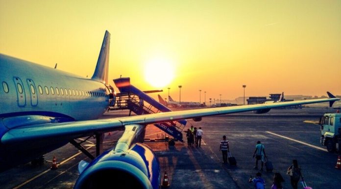 Παράταση στην αναστολή πτήσεων έως 15 Μαΐου – Για ποιες χώρες ισχύει η απόφαση