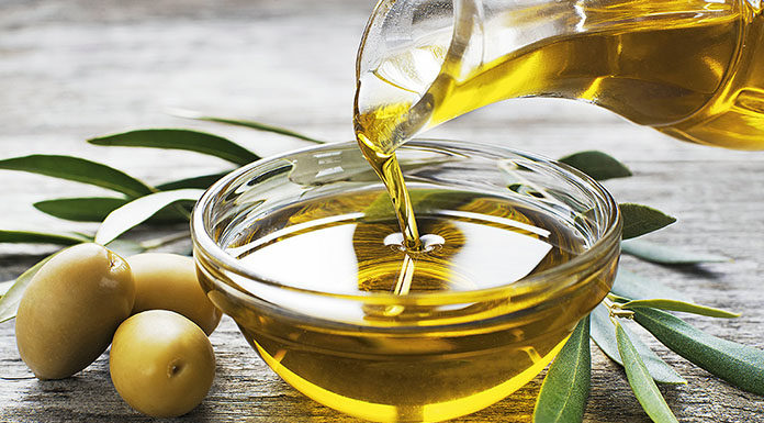 Ελαιόλαδο: ένα κόλπο ομορφιάς από το ντουλάπι της κουζίνας σας