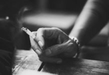 4 βιταμίνες που θεραπεύουν τους πνεύμονες μετά το κάπνισμα