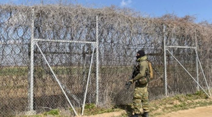 Τα 700 εκατ της Κομισιόν για τον Έβρο καταλήγουν σε ΟΗΕ και μετανάστες-Πάλι τα σύνορα μένουν χωρίς θωράκιση Πυροτέχνημα και μάλιστα ληγμένο ήταν η εξαγγελία έκτακτης οικονομικής βοήθειας προς την Ελλάδα