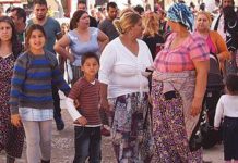 Καραντίνα στους μουσουλμάνους Ρομά της συνοικίας Δροσερού στην Ξάνθη λόγω κρούσματος κορωνοϊού σε μωρό μωρό μόλις 15 μηνών βρέθηκε θετικό στον κορωνοϊό