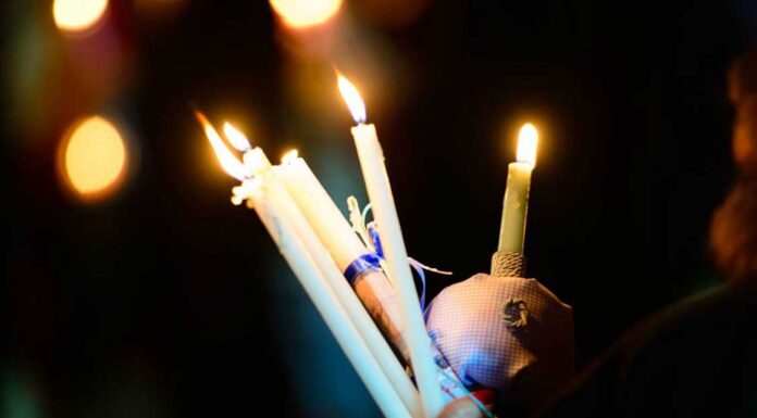 «Χριστός Ανέστη»: Ανάσταση αύριο Τρίτη 26/5 – Την Τετάρτη… ψήνουμε τ΄αρνί «Χριστός Ανέστη»: Ανάσταση αύριο Τρίτη 26/5