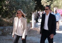 Μνημόσυνο Κωνσταντίνου Μητσοτάκη – Όλη η οικογένεια εκεί Μνημόσυνο Κωνσταντίνου Μητσοτάκη