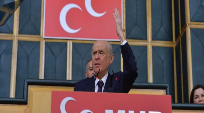 Απειλούν την Ελλάδα με εισβολή & εθνοκάθαρση οι συνέταιροι του Ρ.Τ.Ερντογάν: «Έλληνες, θα κολυμπήσετε μέχρι την Σικελία» Απειλούν την Ελλάδα με εισβολή & εθνοκάθαρση οι συνέταιροι του Ρ.Τ.Ερντογάν: «Έλληνες, θα κολυμπήσετε μέχρι την Σικελία»