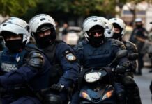Ρόδος: Πακιστανός «πρόσφυγας» αυνανίστηκε μπροστά σε μητέρες και στα ανήλικα παιδιά τους Πακιστανός «πρόσφυγας» αυνανίστηκε μπροστά σε μητέρες και στα ανήλικα παιδιά τους