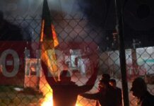 Πρωτοφανής επίθεση κατά αγροτών στη Θήβα από αλλοδαπούς με χαντζάρια: «Θα σας σφάξουμε» άτομα από το Κέντρο Εξυπηρέτησης και Φροντίδας Αλλοδαπών της Θήβας κρατώντας χαντζάρια με λάμες