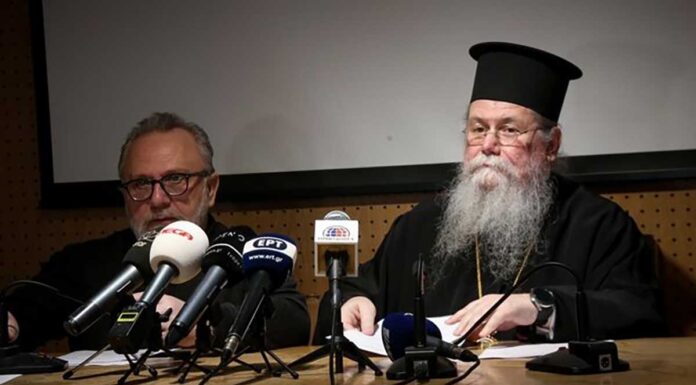 Εκκλησίες: Πιστοί με αναμονή, σύσταση για μάσκες – Κανονικά η Θεία μετάληψη Δηλωσεις του Εκπροσωπου τυπου της Ιερας Συνοδου Μητροπ. Φιλιππων Στεφανου.