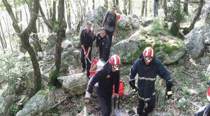 Εντοπίστηκαν τέσσερις νεκροί άντρες μέσα σε σπήλαιο σενάριο, που εξετάζουν οι Αρχές, είναι τα 4 άτομα να έψαχναν για λίρες και ενδεχομένως βρήκαν τραγικό θάνατο στην προσπάθειά τους να πυροδοτήσουν κάποιον εκρηκτικό μηχανισμό
