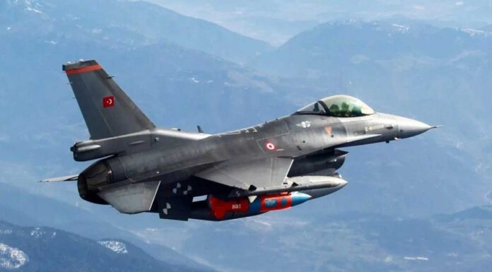 Η Tουρκία βομβάρδισε το βόρειο Ιράκ – Σαρωτικές επιθέσεις F-16 με κατευθυνόμενες με λέιζερ βόμβες Η Tουρκία βομβάρδισε το βόρειο Ιράκ - Σαρωτικές επιθέσεις F-16 με κατευθυνόμενες με λέιζερ βόμβες