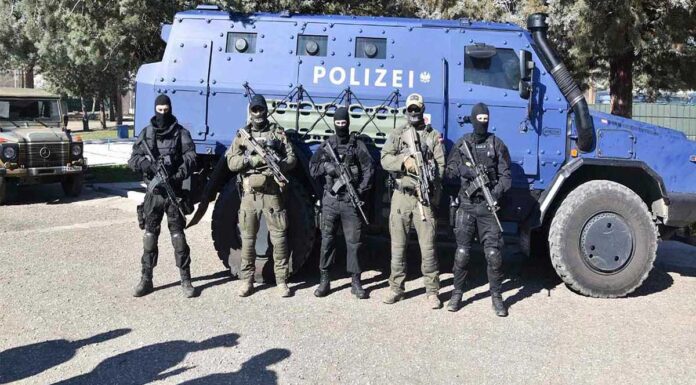 Γερμανικά ΜΜΕ για Έβρο: «Τουρκικοί πυροβολισμοί κατά της Frontex – Να ‘οξυνθούν οι τόνοι’ από την Μέρκελ» Τουρκικοί πυροβολισμοί κατά της Frontex