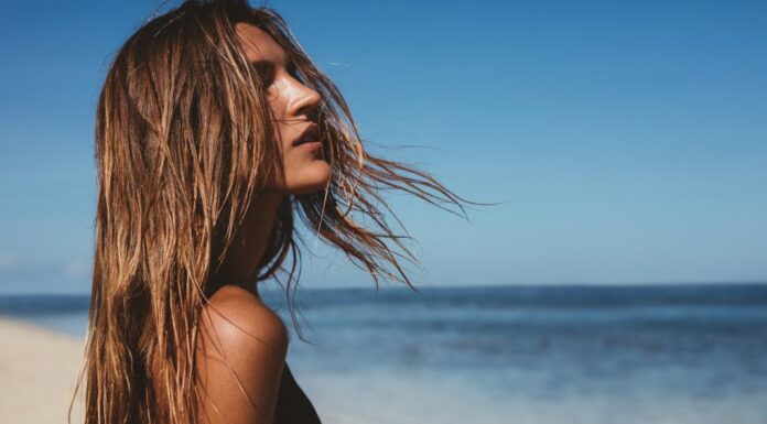 Super λαμπερή επιδερμίδα το καλοκαίρι -Εφαρμόζουμε τα κατάλληλα προϊόντα, στη σωστή σειρά Super λαμπερή επιδερμίδα το καλοκαίρι