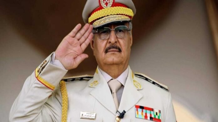 Ο Χ.Χάφταρ καλεί σε πανστρατιά στην Λιβύη για αντεπίθεση