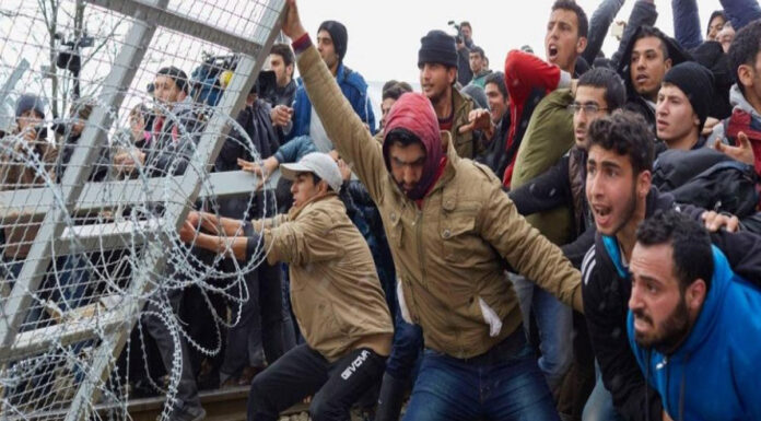 Οι Τούρκοι άρχισαν τα «ρεπορτάζ» για μαζική εισβολή παράνομων μεταναστών στον Έβρο Οι Τούρκοι άρχισαν τα «ρεπορτάζ» για μαζική εισβολή παράνομων μεταναστών στον Έβρο