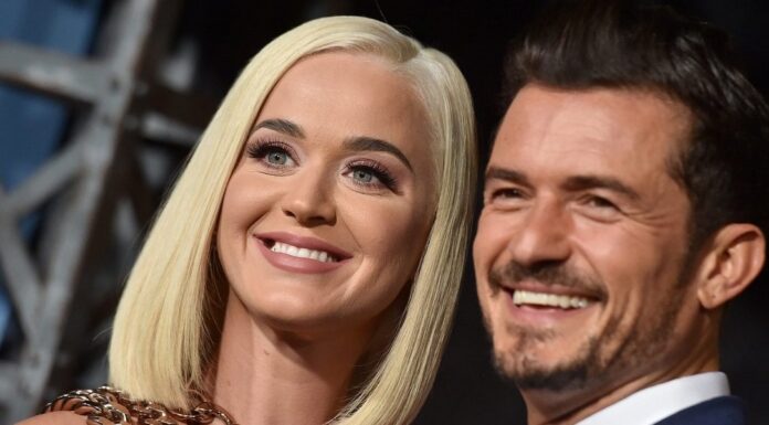 H K. Πέρι σκέφτηκε να αυτοκτονήσει – Γιατί και πώς ξεπέρασε την κατάθλιψη Η Κέιτι Πέρι είχε πάρει πολύ βαριά το χωρισμό της με τον Ορλάντο Μπλουμ το 2017, σκέφτηκε μάλιστα μέχρι και το ενδεχόμενο να αυτοκτονήσει.