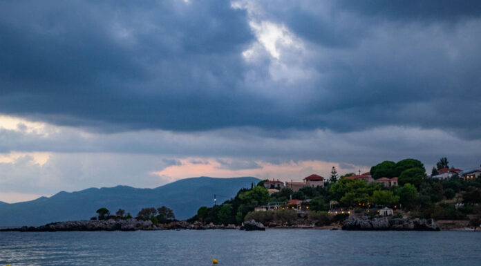 Έκτακτο δελτίο καιρού: Βροχές, καταιγίδες και χαλάζι έως και την Τρίτη Βροχές, καταιγίδες και χαλάζι έως και την Τρίτη