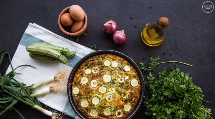 Σφουγγάτο με κολοκυθάκια Σφουγγάτο με κολοκυθάκια