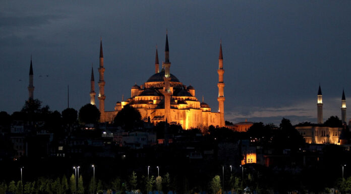 Νέες απειλές Ερντογάν προς Ελλάδα: Δεν θα πάρουμε την άδειά σας για να κάνουμε τζαμί την Αγιά Σοφιά Νέες απειλές Ερντογάν προς Ελλάδα: Δεν θα πάρουμε την άδειά σας για να κάνουμε τζαμί την Αγιά Σοφιά