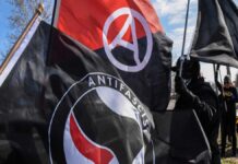 Πρωτοφανές: Ο ΟΗΕ τάσσεται ανοιχτά υπέρ των ANTIFA κι εναντίον της αμερικανικής κυβέρνησης Πρωτοφανές: Ο ΟΗΕ τάσσεται ανοιχτά υπέρ των ANTIFA κι εναντίον της αμερικανικής κυβέρνησης