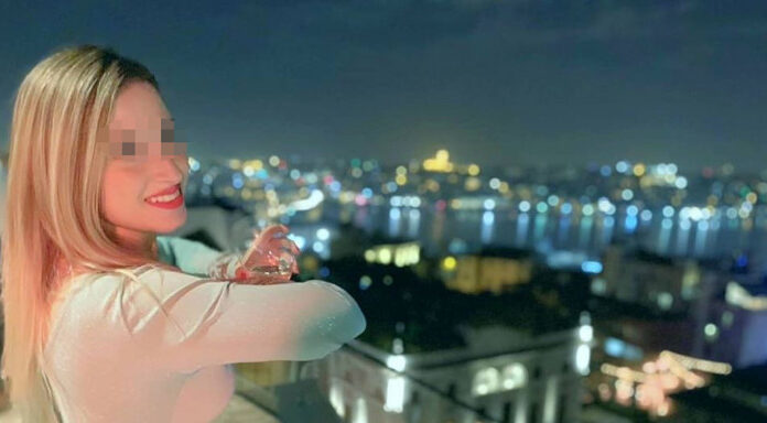 Επίθεση με βιτριόλι στην Καλλιθέα: Πληροφορίες ότι εντοπίστηκε η ηθική αυτουργός Νέα στοιχεία έρχονται στην επιφάνεια, σχετικά με την επίθεση με βιτριόλι στην 34χρονη Ιωάννα πριν από λίγες εβδομάδες στην Καλλιθέα.