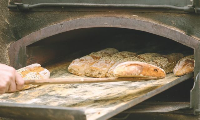 Ρόδος : 9χρονο κοριτσάκι λιποθύμησε από την πείνα μέσα σε φούρνο 9χρονο κοριτσάκι λιποθύμησε από την πείνα μέσα σε φούρνο