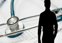Ο άνθρωπος που αποκάλυψε τον ψευτογιατρό μιλά για την κίνηση που τον «πρόδωσε» – Νέο ανατριχιαστικό ηχητικό ντοκουμέντο Ο άνθρωπος που αποκάλυψε τον ψευτογιατρό μιλά για την κίνηση που τον «πρόδωσε»
