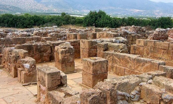 Στην περιοχή των Μαλίων αποκαλύφθηκε πρόσφατα ένας σπουδαίος αρχαιολογικός χώρος όπου υπήρχαν μάλιστα και ασύλητοι τάφοι.