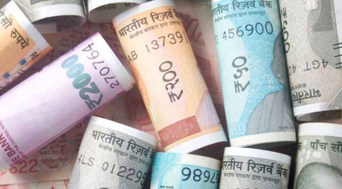 Ρόδος: Έκλεψε 300.000 ευρώ από φίλη της για να παίξει… φρουτάκια – Γιατί τα έκρυβε στο πατάρι το σπιτιού της;