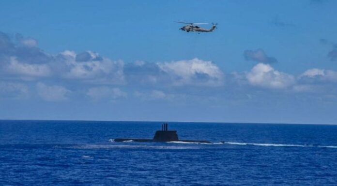 Υποβρύχιο Type 214 του ΠΝ βύθισε πλοίο σε άσκηση στα όρια της ελληνικής υφαλοκρηπίδας (φωτό) Υποβρύχιο Type 214 του ΠΝ βύθισε πλοίο σε άσκηση στα όρια της ελληνικής υφαλοκρηπίδας