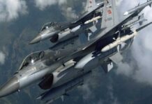 Τουρκικά μαχητικά πάνω από τη Χίο Μετά από αρκετές εβδομάδες ανάπαυλας, η τουρκική Αεροπορία, επανήλθε στις τακτικές αμφισβήτησης της ελληνικής κυριαρχίας, πετώντας πριν από λίγη ώρα πάνω από ελληνικά νησιά, και συγκεκριμένα τη Χίο, τις Οινούσσες και την Παναγιά.