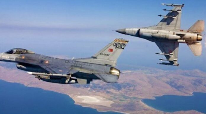 Τουρκικά μαχητικά πάνω από την Χίο Τουρκικά μαχητικά πάνω από την Χίο