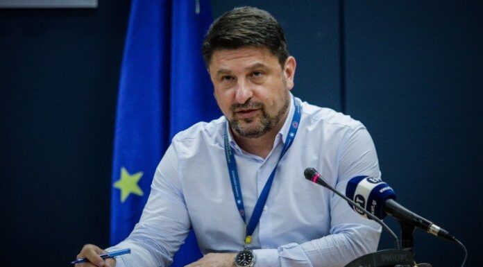 Κρήτη: Στα αεροδρόμια Χανίων και Ηρακλείου σήμερα ο Νίκος Χαρδαλιάς ο πρόγραμμα των επισκέψεων του Νίκου Χαρδαλιά θα συνεχιστεί σήμερα Σάββατο, 27/6 με τα αεροδρόμια των Κυθήρων, Χανίων και Ηρακλείου. Στα Χανιά θα βρίσκεται στις 12:00 και στο Ηράκλειο στις 16:30.