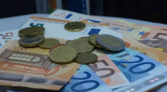 Αναδρομικά: Έως 3.464 ευρώ την Πέμπτη σε 235.000 δικαιούχους – Δείτε αναλυτικά τα ποσά Αναδρομικά: Έως 3.464 ευρώ την Πέμπτη σε 235.000 δικαιούχους - Δείτε αναλυτικά τα ποσά