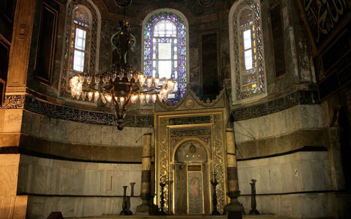 Πώς θα μετατραπεί η Αγία Σοφία σε τζαμί