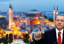 Ανοίγει αύριο το πρωί η Αγία Σοφία για τους μουσουλμάνους Την τελετή, στην οποία θα παρίστανται ο Τούρκος πρόεδρος Ταγίπ Ερντογάν με το υπουργικό συμβούλιο, θα διευθύνει ο επικεφαλής της Διεύθυνσης Θρησκευτικών Υποθέσεων της Τουρκίας Αλί Ερμπάς.