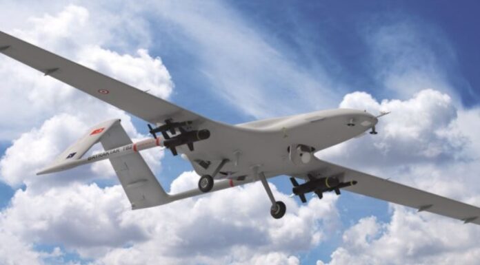 Βομβαρδισμός της αεροπορικής βάσης αλ-Τζούφρα του Χ.Χαφτάρ από τουρκικά drone: Για «νεκρούς Ρώσους» μιλούν οι Τούρκοι Βομβαρδισμός της αεροπορικής βάσης αλ-Τζούφρα του Χ.Χαφτάρ από τουρκικά drone: Για «νεκρούς Ρώσους» μιλούν οι Τούρκοι