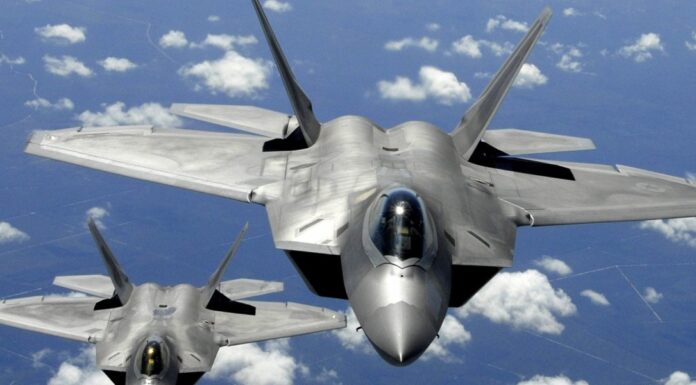 «Οι τουρκικοί S-400 δοκιμάστηκαν πάνω σε αμερικανικά F-22 Raptor και F-35» λένε οι Βούλγαροι «Οι τουρκικοί S-400 δοκιμάστηκαν πάνω σε αμερικανικά F-22 Raptor και F-35» λένε οι Βούλγαροι