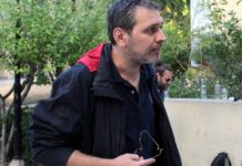Πυροβόλησαν τον δημοσιογράφο Στέφανο Χίο Ο δημοσιογράφος δέχθηκε δύο σφαίρες στο λαιμό και τα πλευρά