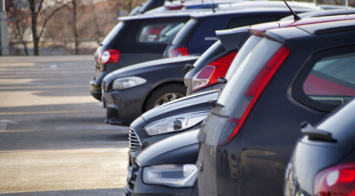 Τέλη κυκλοφορίας με το μήνα και το 2020 και μάλιστα χωρίς πέναλτι Για φέτος λόγω της γενικευμένης κρίσης στην οικονομία θα καταβάλλονται τέλη κυκλοφορίας μόνο για τους μήνες χρήσης.