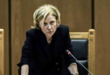 Ποια είναι η εισαγγελέας Αδαμαντία Οικονόμου που πρότεινε την απαλλαγή της Χρυσής Αυγής Ποια είναι η εισαγγελέας Αδαμαντία Οικονόμου που πρότεινε την απαλλαγή της Χρυσής Αυγής