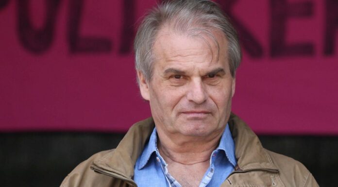 R.Fuellmich: «Το δολάριο έχει φτάσει στο τέλος του – Γι’ αυτό η χρηματοπιστωτική μαφία έφερε τον Covid τώρα» R.Fuellmich: «Το δολάριο έχει φτάσει στο τέλος του