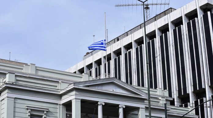 Καθαρά εχθρικές πλέον οι σχέσεις της κυβέρνησης Κ.Μητσοτάκη με τη Ρωσία: Απελαύνονται 12 Ρώσους διπλωμάτες Απελαύνονται 12 Ρώσους διπλωμάτες
