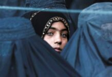 Μεσαίωνας: Οι Ταλιμπάν απαγόρεψαν στις γυναίκες να δείχνουν το πρόσωπό τους