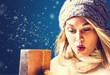 Το Karwa Chauth γιορτάζεται στο βόρειο τμήμα της Ινδίας. Οι παντρεμένες γυναίκες τηρούν νηστεία Εδώ είναι μερικές εξαιρετικές ιδέες για δώρα για τη γυναίκα σας!