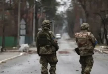 Και όμως υπάρχουν άνθρωποι που τα πιστεύουν και τα αναδημοσιεύουν