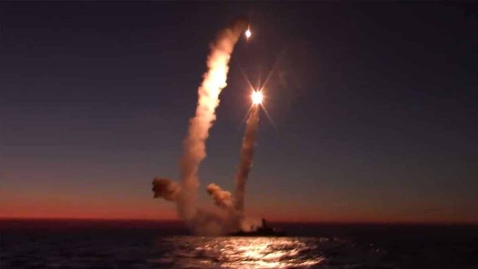 Ρωσικές πυραυλικές επιθέσεις σε Χμελνίτσκι, Λβιβ, Μικολάγεφ & Ζιτομίρ