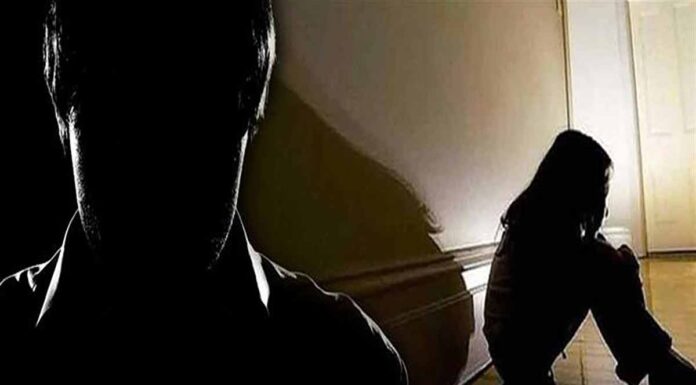 Βόλος: Κατήγγειλε τον άνδρα της για κακοποίηση της ίδιας και των παιδιών τους επειδή… μιλούσε με άλλες στο Facebook Κατήγγειλε τον άνδρα της για κακοποίηση της ίδιας και των παιδιών τους