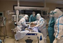 Έσπασε το «φράγμα» των 30.000 θανάτων με κορωνοϊό στην Ελλάδα – Πρώτη σε νεκρούς ανά 1.000 εμβολιασμένους! σπασε το «φράγμα» των 30.000 θανάτων με κορωνοϊό στην Ελλάδα – Πρώτη σε νεκρούς ανά 1.000 εμβολιασμένους!