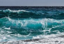 Η μοιραία βουτιά του 22χρονου Ιρλανδού στην Χερσόνησο
