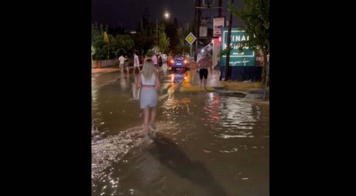 Με τις πρώτες βροχές η Αμμουδάρα έγινε «Βενετία» (βίντεο)