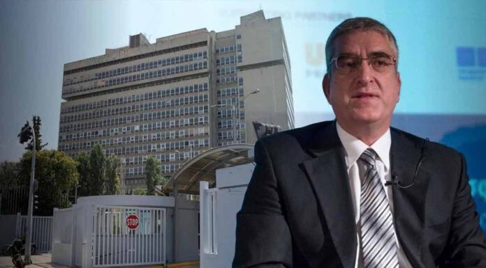 Παραιτήθηκε και ο διοικητής της ΕΥΠ Π.Κοντολέων για το σκάνδαλο των παρακολουθήσεων Ν.Ανδρουλάκη και Θ.Κουκάκη Παραιτήθηκε και ο διοικητής της ΕΥΠ Π.Κοντολέων για το σκάνδαλο των παρακολουθήσεων Ν.Ανδρουλάκη και Θ.Κουκάκη